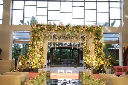 Mandap and Floral detail — Wedding decor — Westin